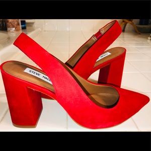 Steve Madden Pointed Toe Suede Sandals